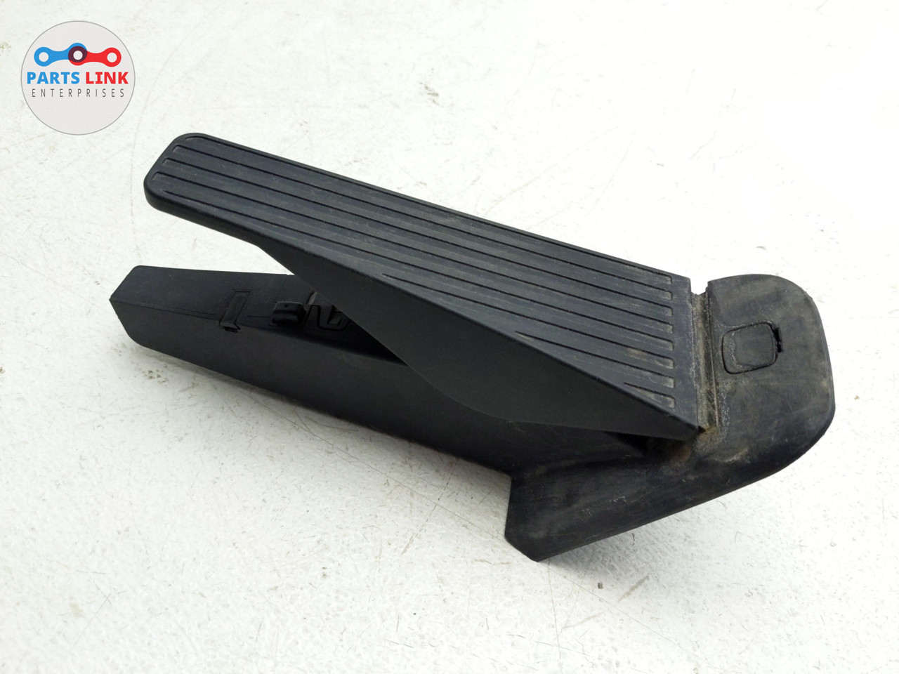 20162017 VOLVO XC90 T5 GAS PEDAL ACCELERATOR THROTTLE SENSOR ASSEMBLY