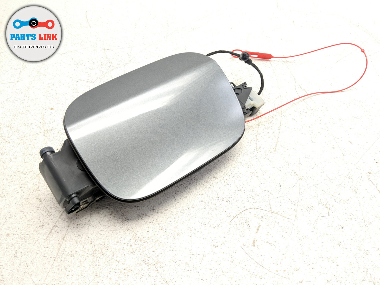 20142017 MERCEDES CLS63 AMG W218 REAR FUEL FILLER GAS TANK DOOR CAP