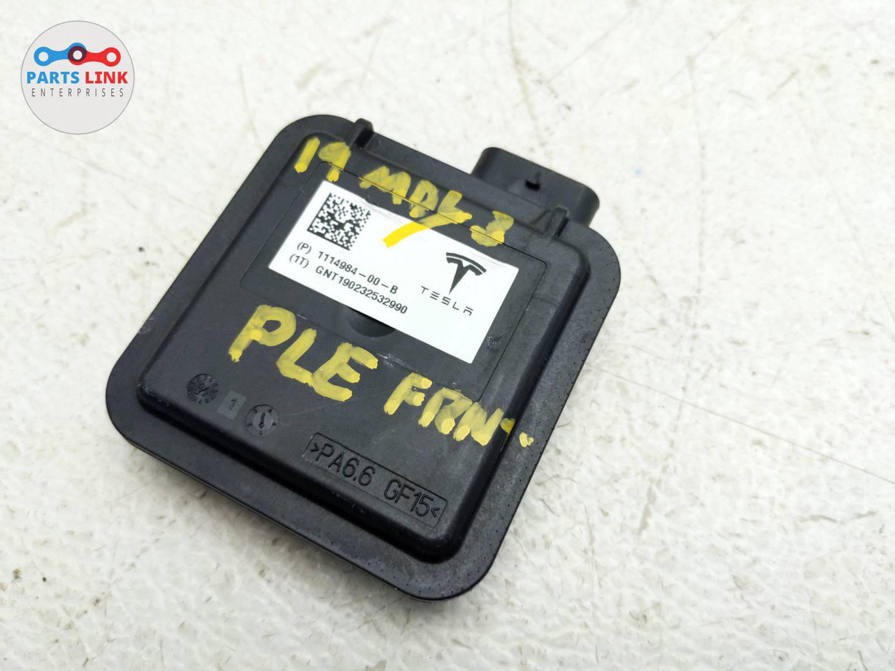 2017 2020 TESLA MODEL 3 FRONT HOMELINK GARAGE DOOR OPENER CONTROL MODULE BRAIN TS060120
