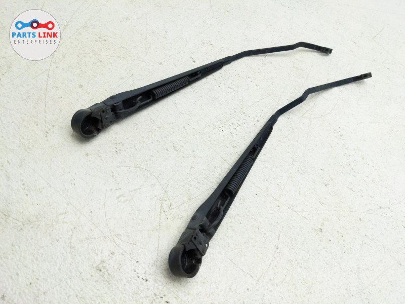 20042009 HUMMER H2 SUV FRONT RIGHT LEFT WINDSHIELD GLASS WIPER ARMS