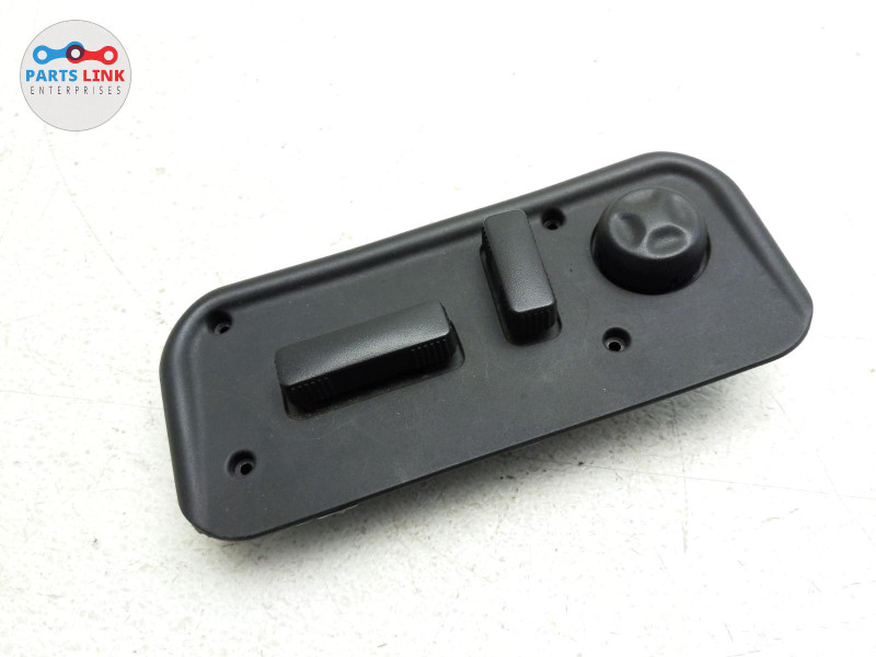 20052007 HUMMER H2 FRONT LEFT DRIVER SEAT SWITCH POWER ADJUST BEZEL