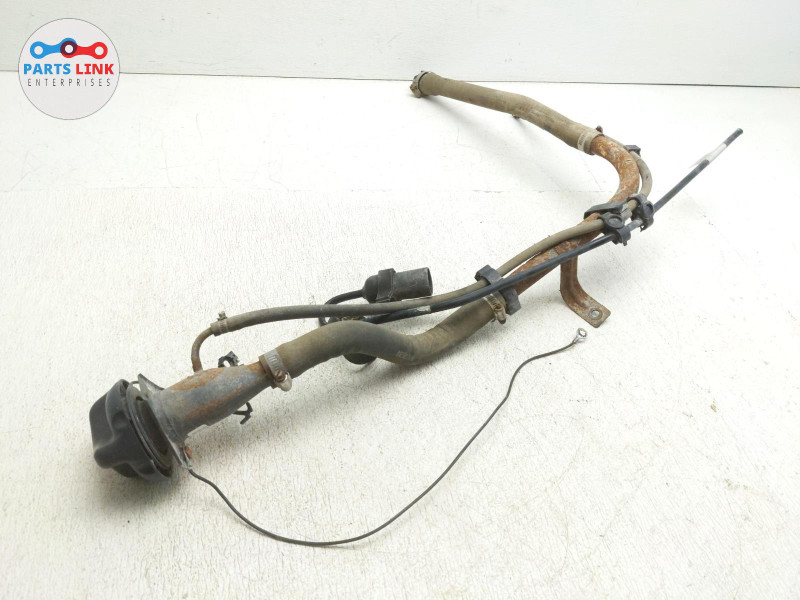 20042007 HUMMER H2 REAR LEFT FUEL TANK FILLER NECK PIPE LINE TUBE CUP