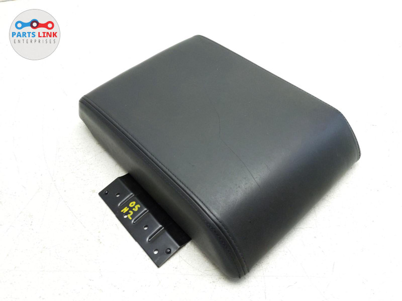 20052007 HUMMER H2 FRONT CENTER CONSOLE HAND ARMREST LID STORAGE DOOR