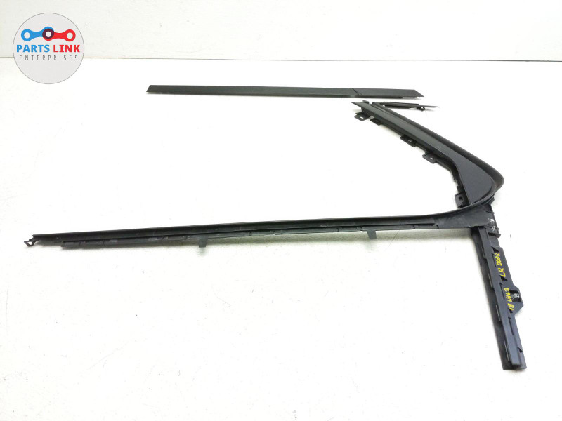 201723 LAND ROVER DISCOVERY REAR LEFT DOOR WINDOW TRIM MOLDING BEZEL FRAME L462