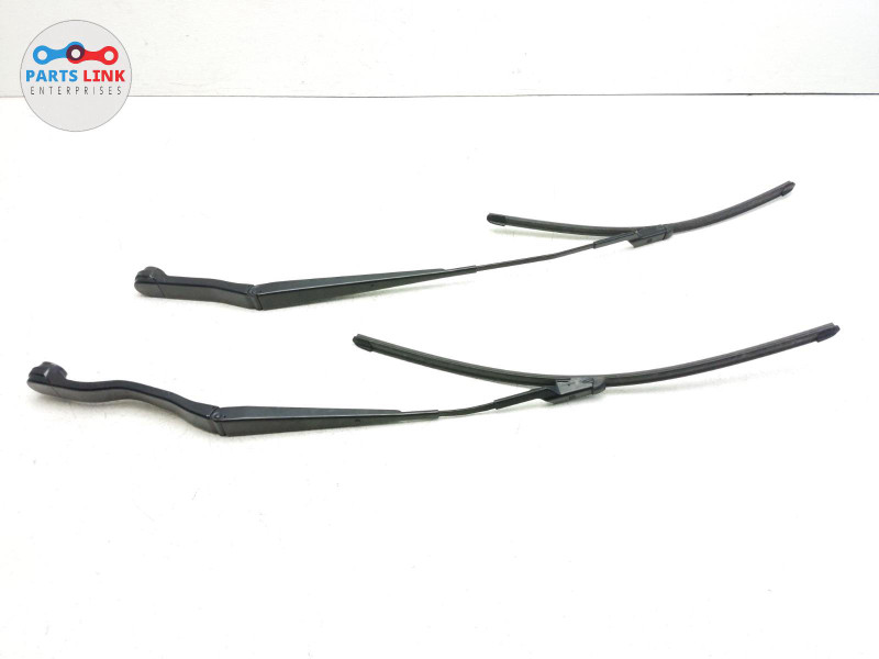 18-19 LAND ROVER DISCOVERY 5 L462 FRONT WINDSHIELD WIPER ARM BLADE SET ...