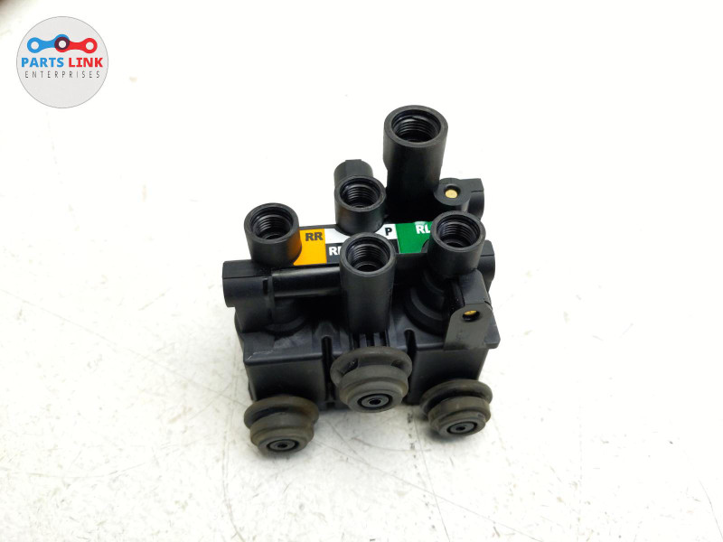 1419 RANGE ROVER SPORT REAR RIGHT QUARTER AIR SUSPENSION VALVE BLOCK SOLENOID