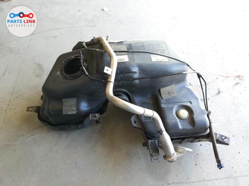 20162018 RANGE ROVER SPORT TD6 REAR DIESEL FUEL TANK RESERVOIR FILLER