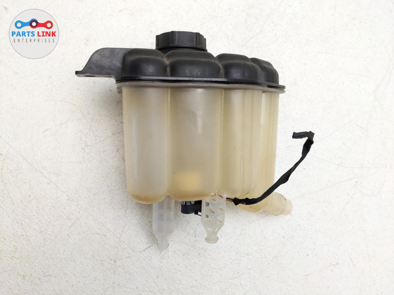 20202021 RANGE ROVER EVOQUE ENGINE RADIATOR COOLANT RESERVOIR TANK