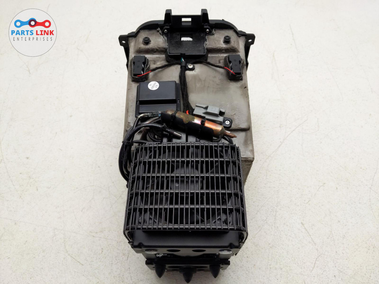 20202021 LAND ROVER DEFENDER CENTER CONSOLE COOLER BOX STORAGE FRIDGE 110 90