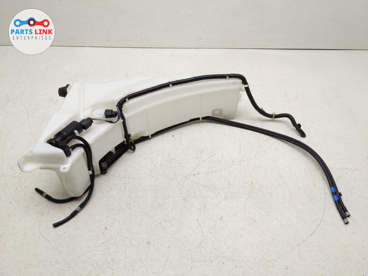 20162019 RANGE ROVER SPORT WINDSHIELD WASHER FLUID RESERVOIR TANK BOTTLE PUMP