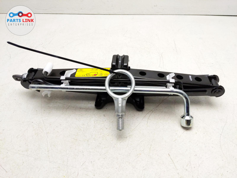 201421 RANGE ROVER SPORT SPARE TOOL KIT CAR LIFTING JACK HANDLE TOW