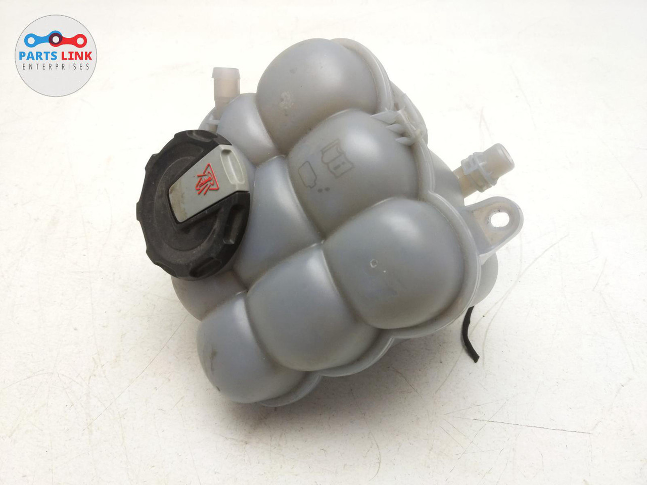 201921 PORSCHE CAYENNE ENGINE RADIATOR COOLANT OVERFLOW TANK RESERVOIR