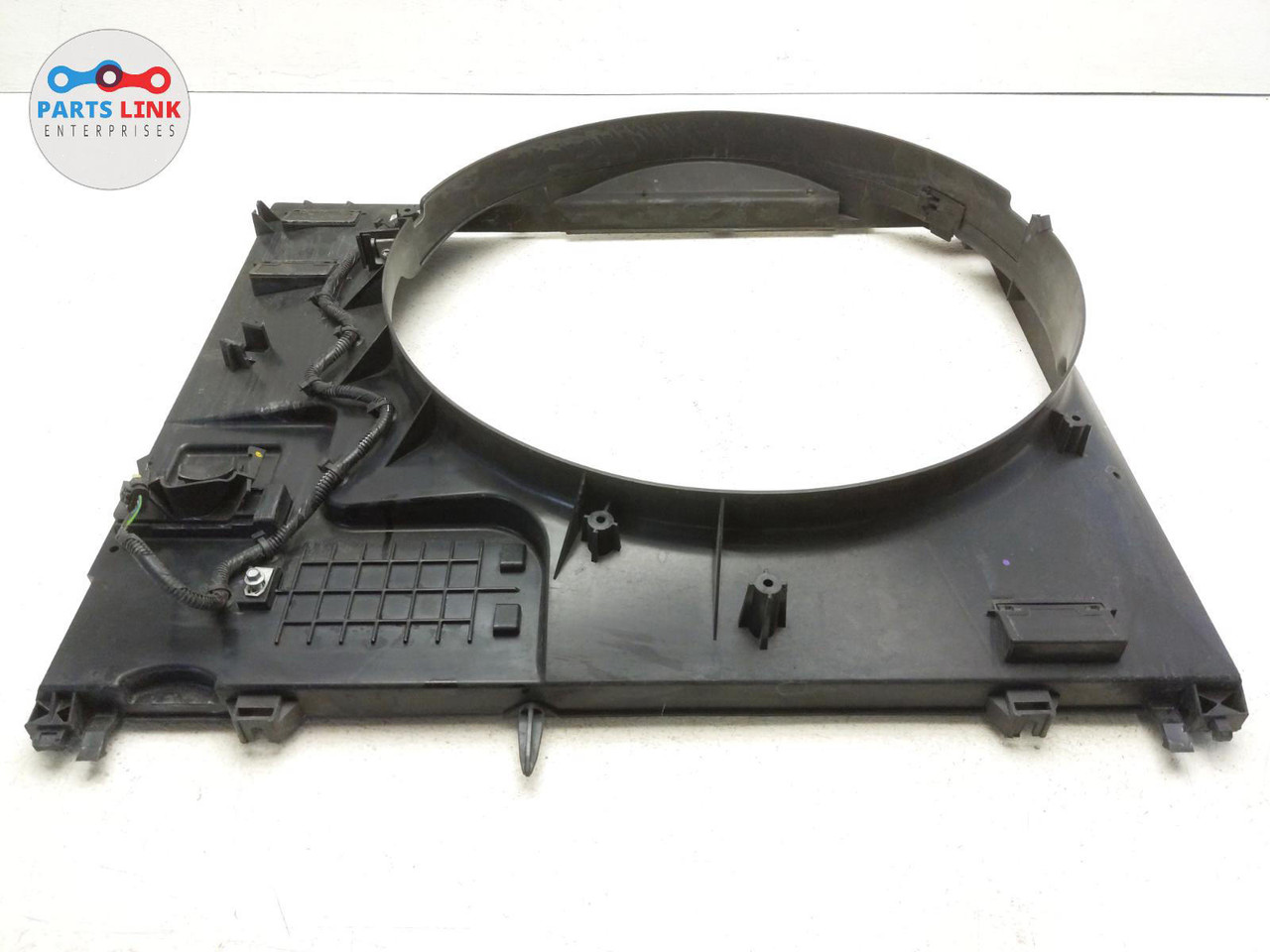 20132021 RANGE ROVER L405 RADIATOR COOLING FAN SHROUD BRACKET MOUNT