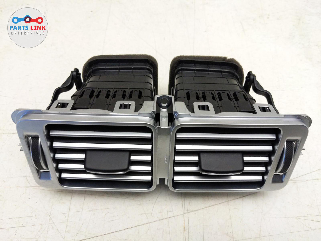 201321 RANGE ROVER REAR CENTER CONSOLE AC AIR VENT GRILLE LOUVER DUCT