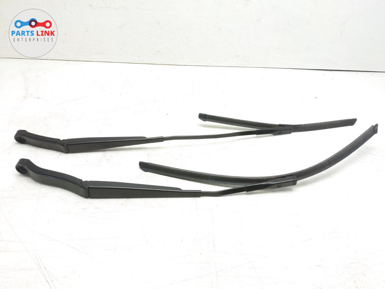 20162020 BENTLEY BENTAYGA FRONT WIPER ARM BLADE WINDSHIELD SET