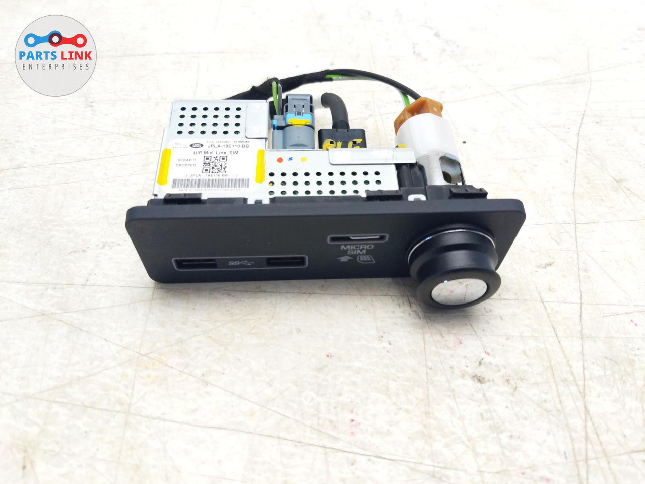 2018-22 RANGE ROVER SPORT CENTER CONSOLE USB JACK SIM PORTS SOCKET L494 ...