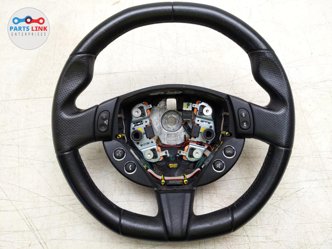 201119 MASERATI GRANTURISMO STEERING WHEEL LEATHER SWITCH BUTTONS