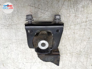 2010-14 TOYOTA PRIUS FRONT ENGINE MOTOR MOUNT SUPPORT BRACKET INSULATOR ASSEMBLY XX-009