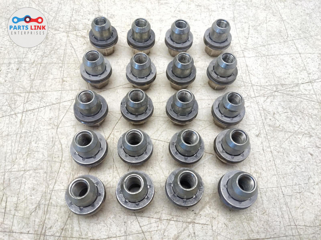 202022 LAND ROVER DEFENDER WHEEL RIM LUG NUT SET L663 110 90 DISCOVERY
