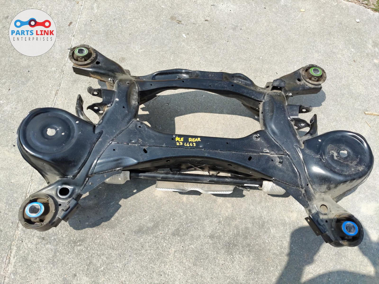 202023 LAND ROVER DEFENDER REAR CRADLE CROSSMEMBER SUBFRAME SWAY BAR