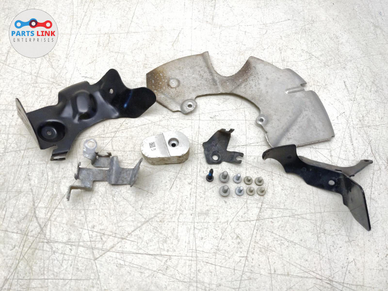 202023 LAND ROVER DEFENDER FRONT LEFT SPINDLE KNUCKLE DUST SHIELD L663