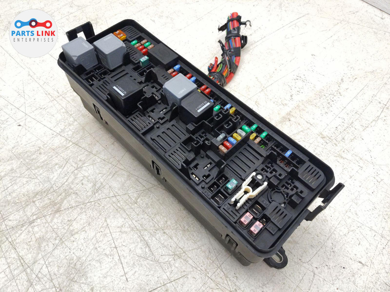 Control Box For Rover 2018-19 RANGE ROVER SPORT REAR RIGHT QUARTER FUSE BOX RELAY MODULE L494 ...