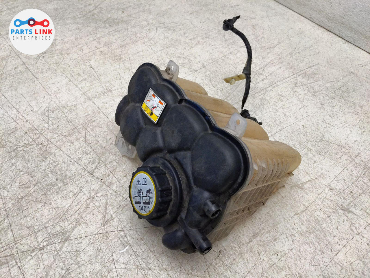 2018-20 RANGE ROVER VELAR RADIATOR EXPANSION COOLANT TANK BOTTLE ...