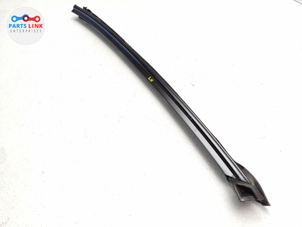 09-12 MERCEDES SL63 AMG FRONT LEFT A-PILLAR WINDOW TRIM WINDSHIELD