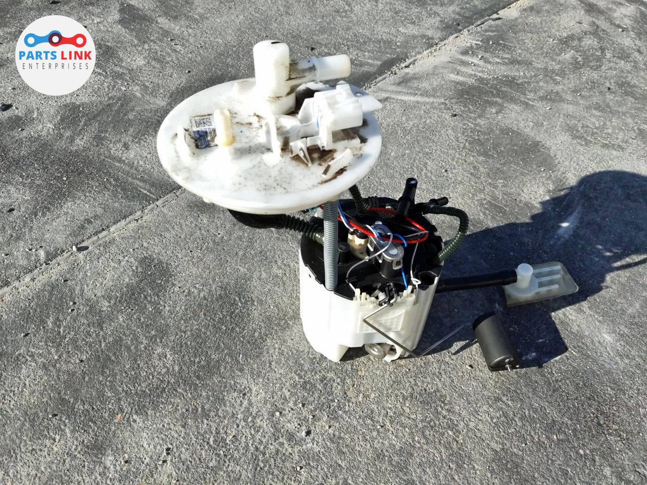 201721 CHEVY CAMARO REAR FUEL PUMP GAS ELECTRIC FUEL SENDER ASSEMBLY