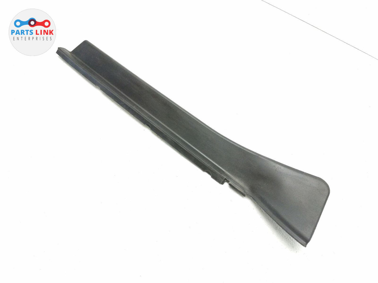 20-23 DEFENDER 110 REAR RIGHT DOOR QUARTER TRIM MOLDING APPLIQUE