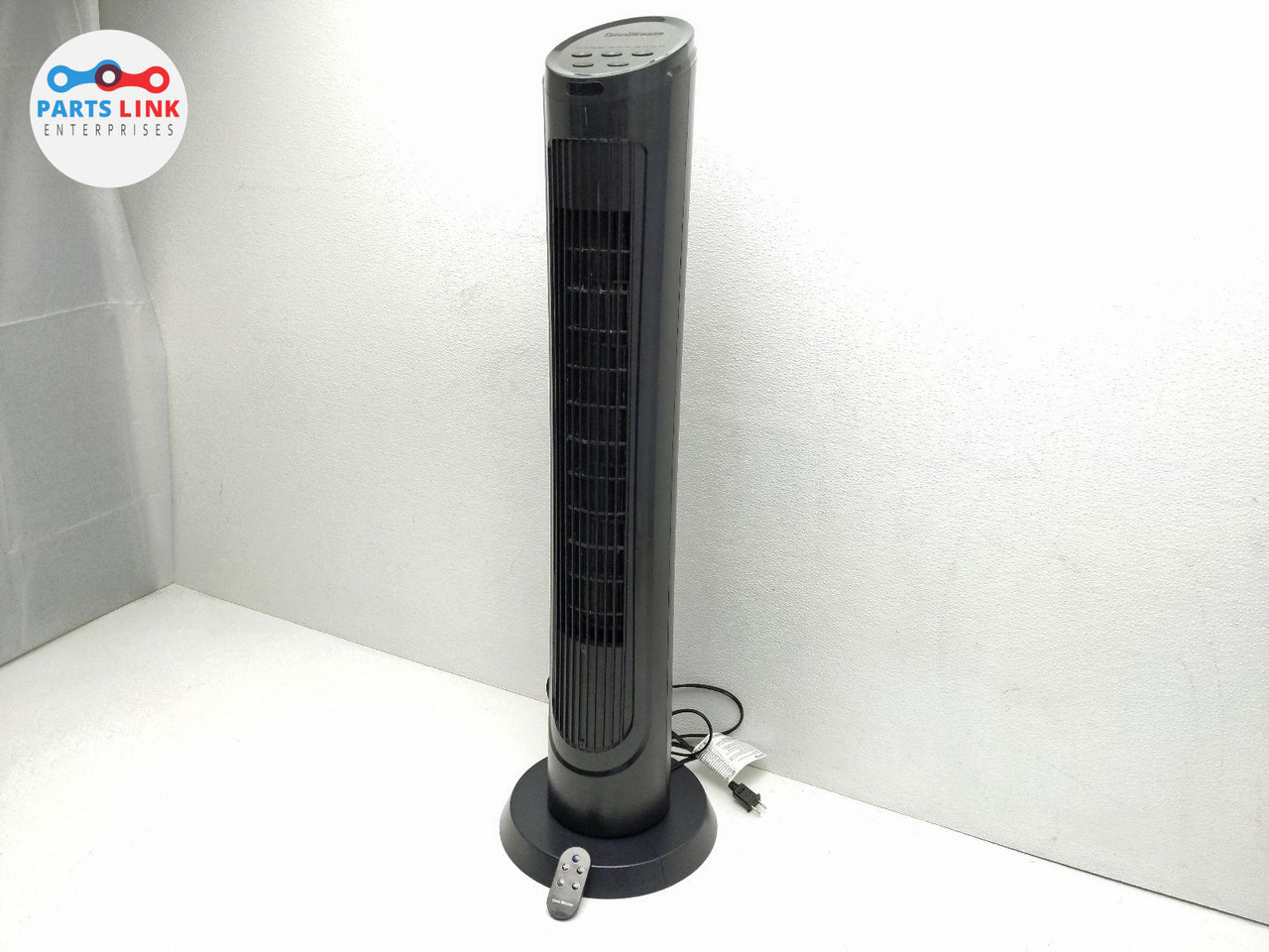 OmniBreeze 40" in Tower Fan 4 Speed with Remote Control Black