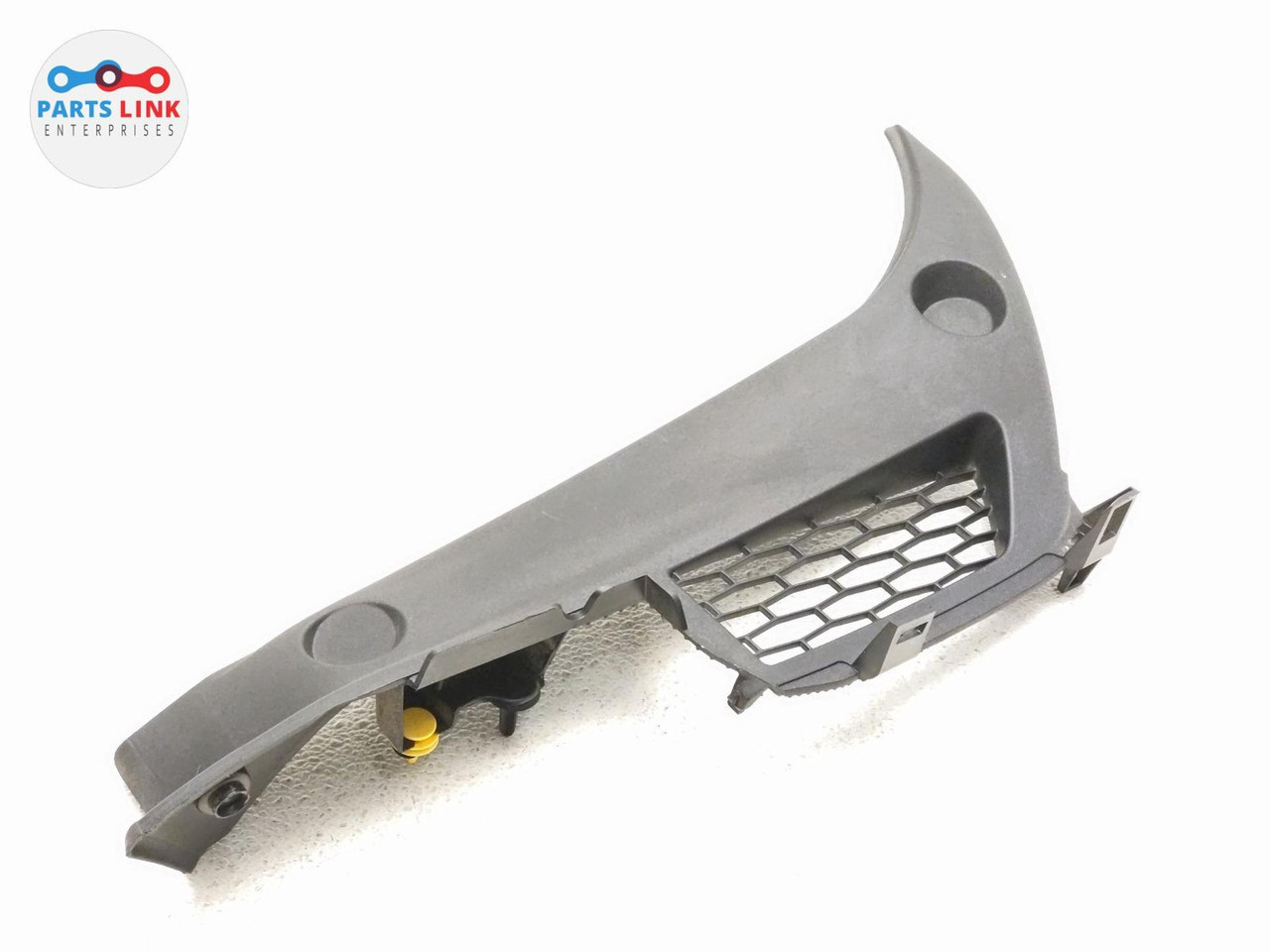 2023-25 RANGE ROVER SPORT REAR LEFT TRIM QUARTER D PILLAR GRILL