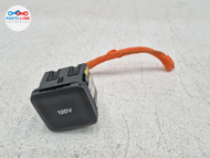 2022-24 RIVIAN R1T REAR RIGHT GEAR TUNNEL POWER PLUG OUTLET SOCKET 120V RV021326-155