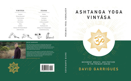 Front and back book cover of Ashtanga Yoga Vinyasa by David David Garrigues