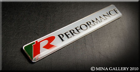 High Line R-Performance Metal Emblem