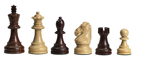 chess board with pieces