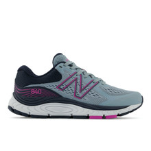W840CM5. Cushioned Stability with a Roomy Fit
