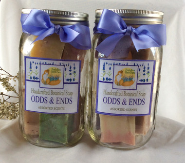 A Quart Sized Mason jar filled with the odds and ends of our soap bars.  Each jar contains approximately 10 - 12 pieces of a variety of our soaps. Very popular gift at our Farmer's Markets.
