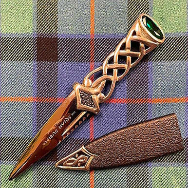 Sgian Dubh with emerald stone