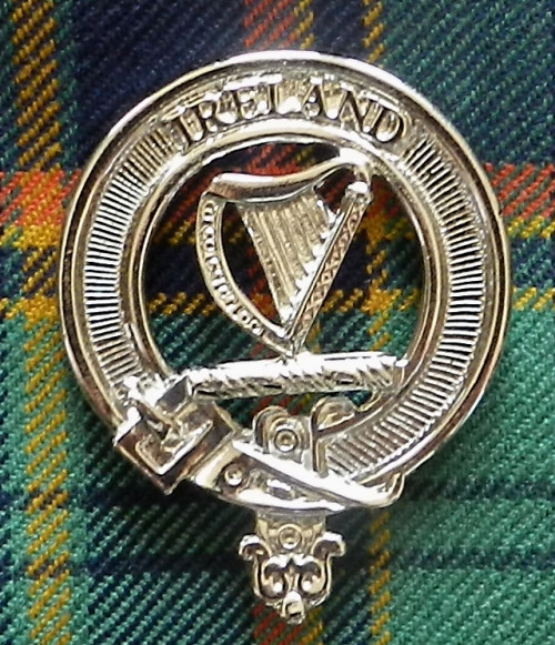 irish cap badge