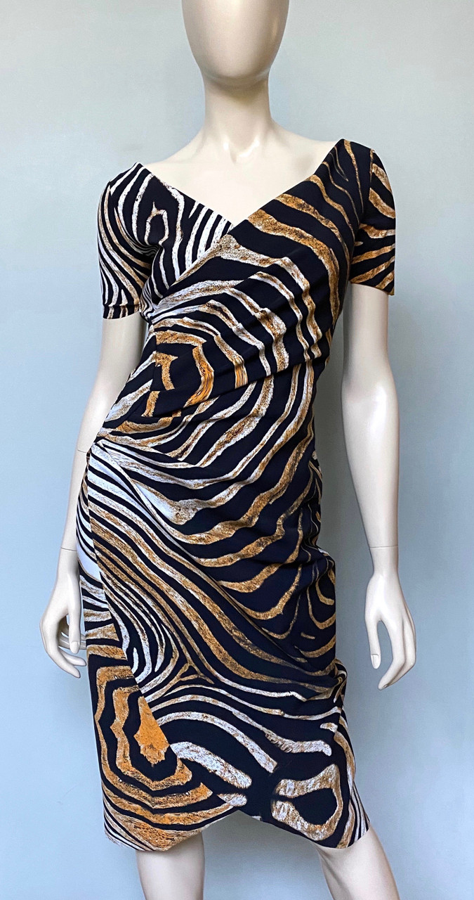 Chiara Boni La Petite Robe Ajak Dress 'nap dress' el vestido romantico que es tendencia. chiara boni la petite robe tanzania print ajak dress