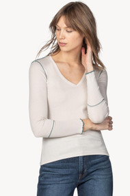 Lilla | P Long Sleeve Contrast Stitch V-Neck in Snow