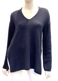 SMINFINITY Dotted V-neck Top in Night