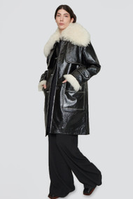 *PRE-ORDER* MARGOT92 Zoey Coat with Removable Shearling Collar in Black