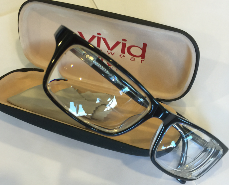 Vivid Eyeglasses with high index & progressive lenses