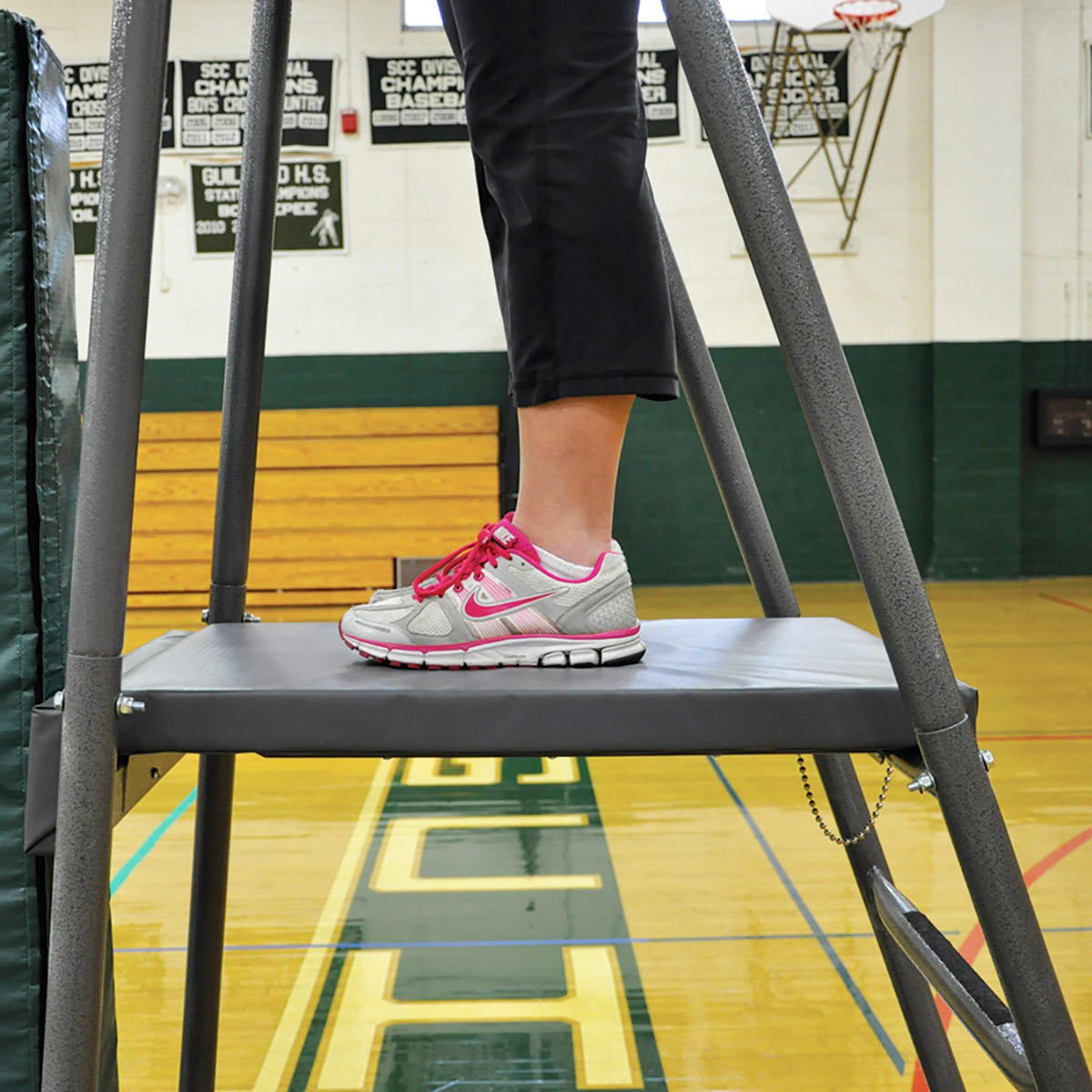 Bison Folding Padded Volleyball Officials Platform with Padding