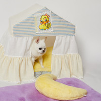 Louisdog Lady Duck Peekaboo Dog House