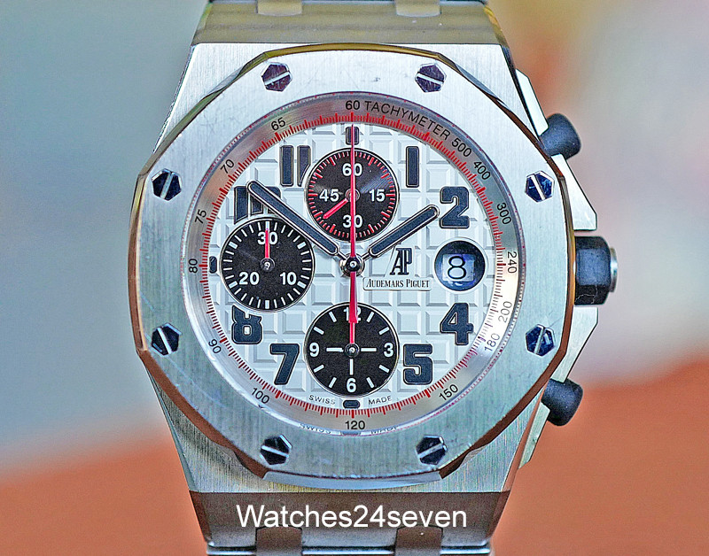 Audemars Piguet Royal Oak Offshore Chrono Silver Panda On Bracelet 42mm Watches 24 Seven