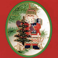 Pine Tree Santa Beaded Ornament Kit Mill Hill 1999 Northwoods Santas