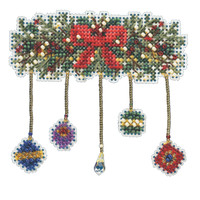 Garland Cross Stitch Ornament Kit Mill Hill 2022 Winter Holiday MH182232
